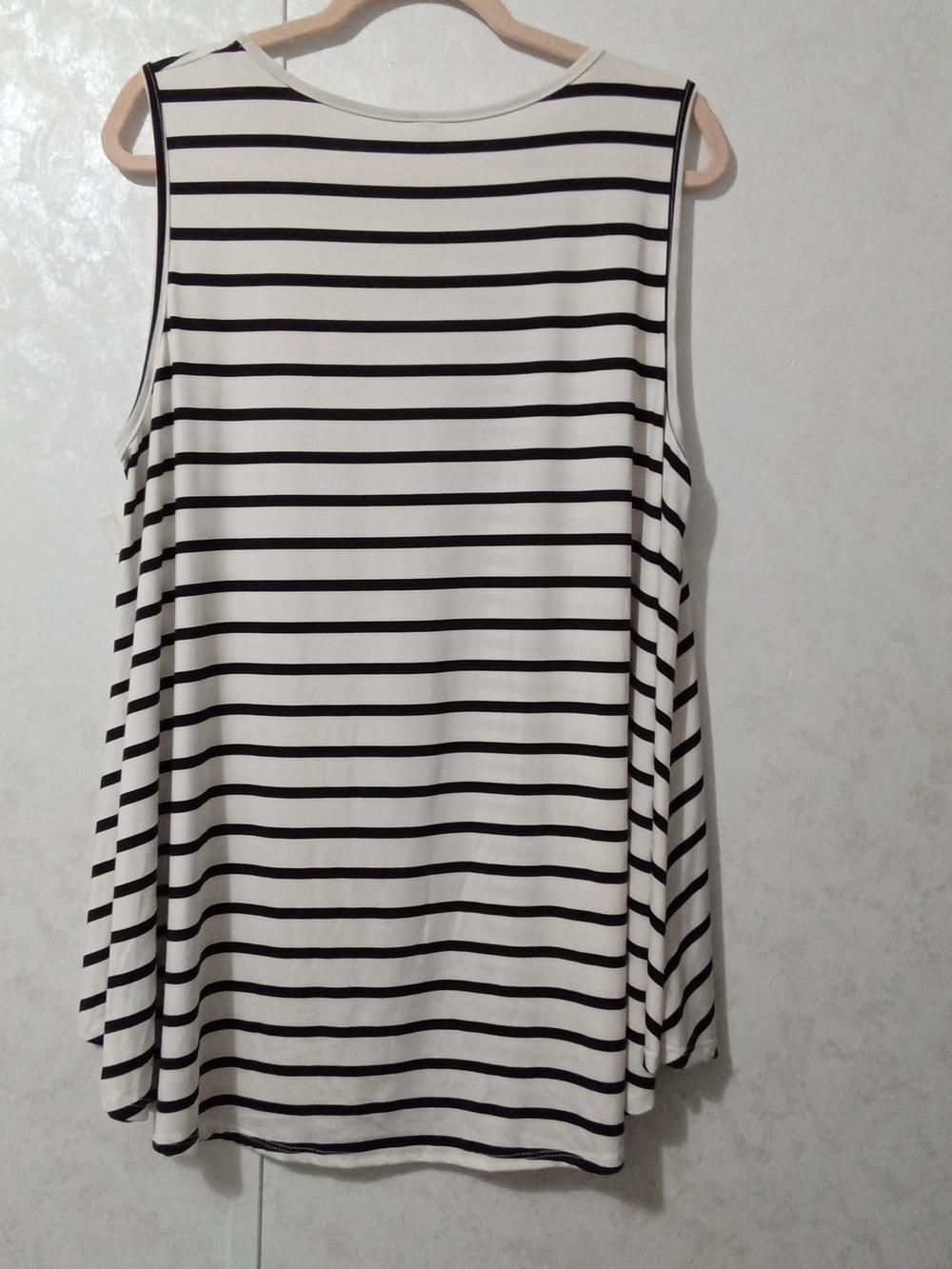 Beeson River White & Navy Horizontal Striped Tank Top - Size 3X - Picture 5 of 8